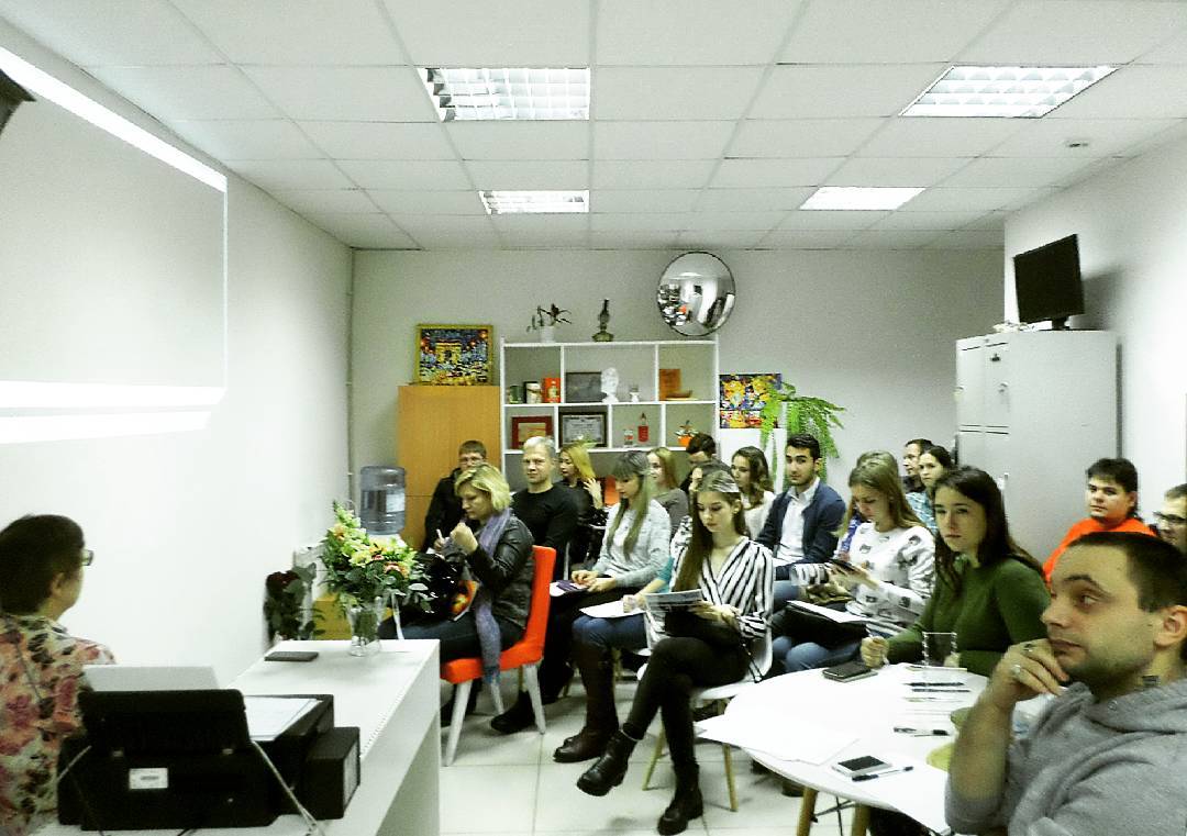 На кастинг в школу радио пришло очень много людей!????
#кастинг #школарадио #коворкингворле #freedoman57