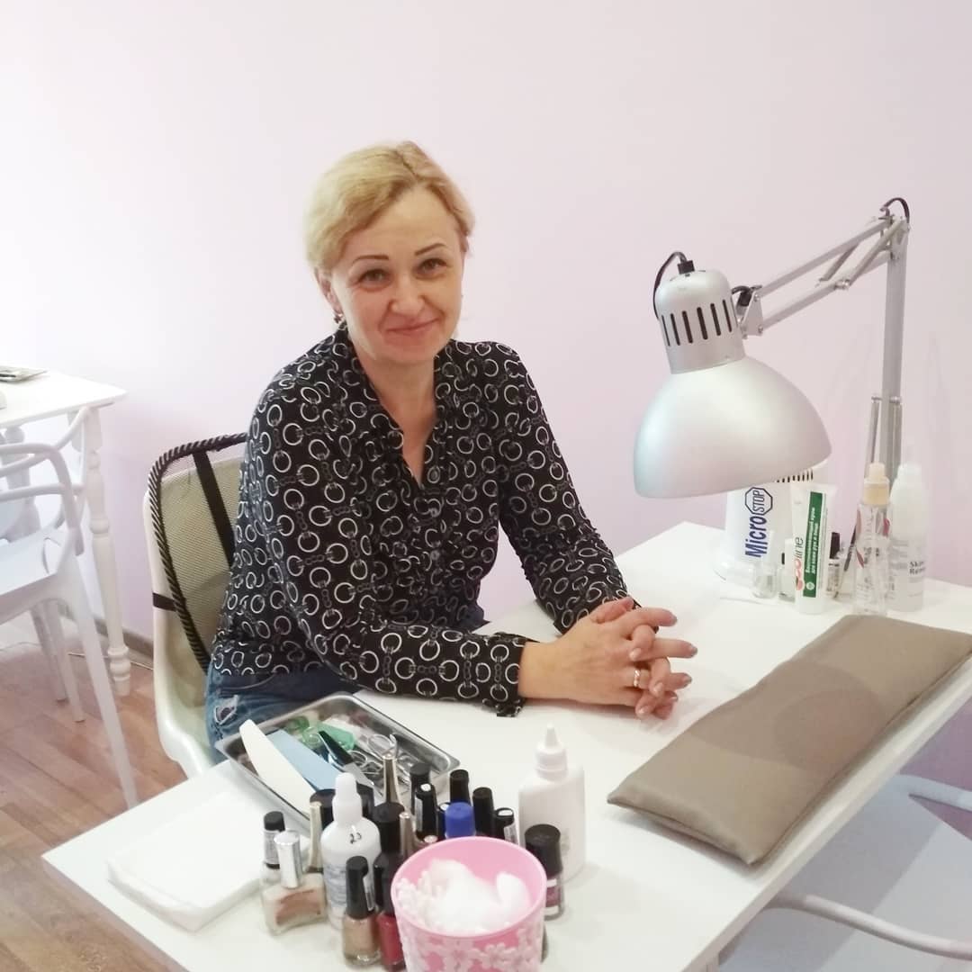 В Девчачьей коворкинга Freedom работает Светлана! Наведёт красоту от пяток до бровей! Спектр ее услуг широк: маникюр, педикюр, шугаринг, коррекция бровей, ресницы? Звоните, чтобы записаться: +79200831571

#красота #девчачьяfreedom #бьютиковоркинг #шугарингорел #ресницыорел